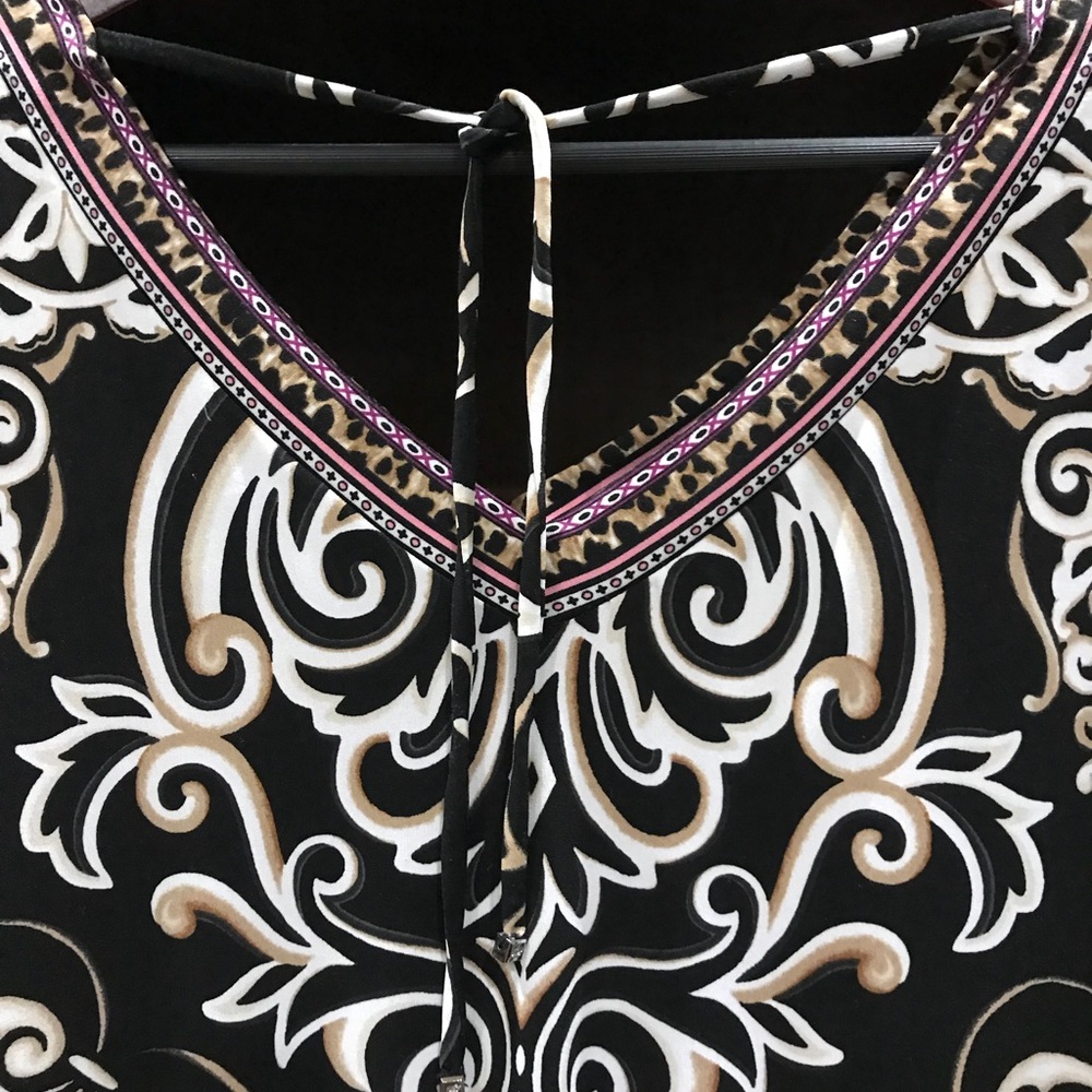 Tunic - Picture 3 of 4
